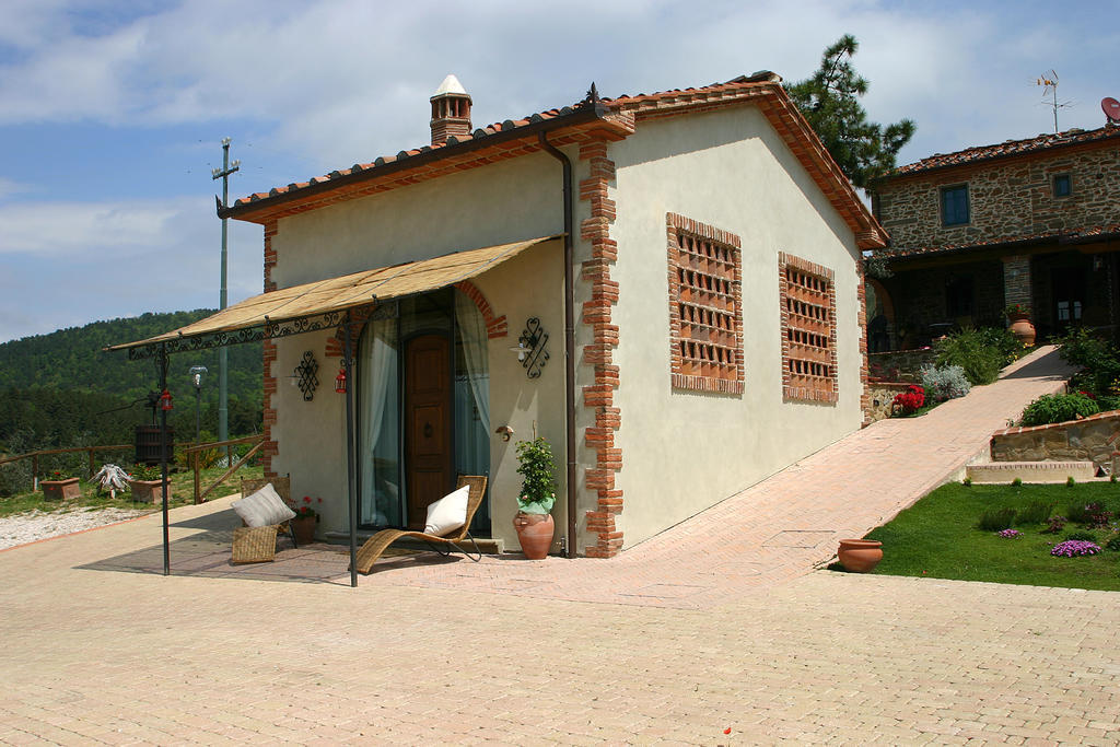 Casa Vacanze La Porta Vinci Extérieur photo