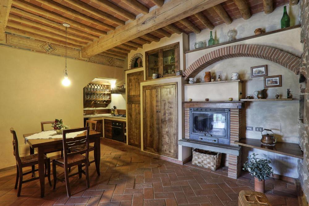 Casa Vacanze La Porta Vinci Extérieur photo