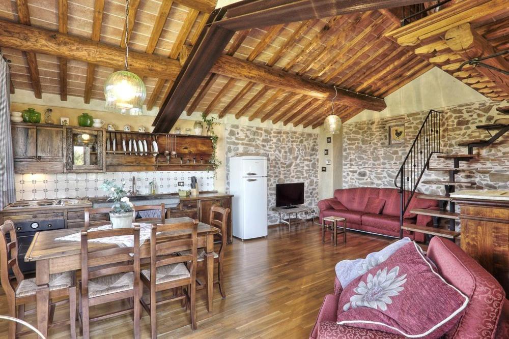 Casa Vacanze La Porta Vinci Extérieur photo