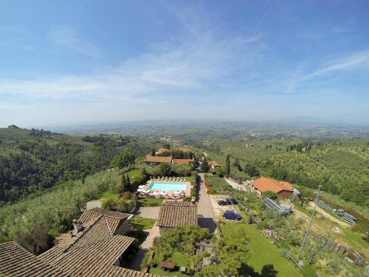 Casa Vacanze La Porta Vinci Extérieur photo