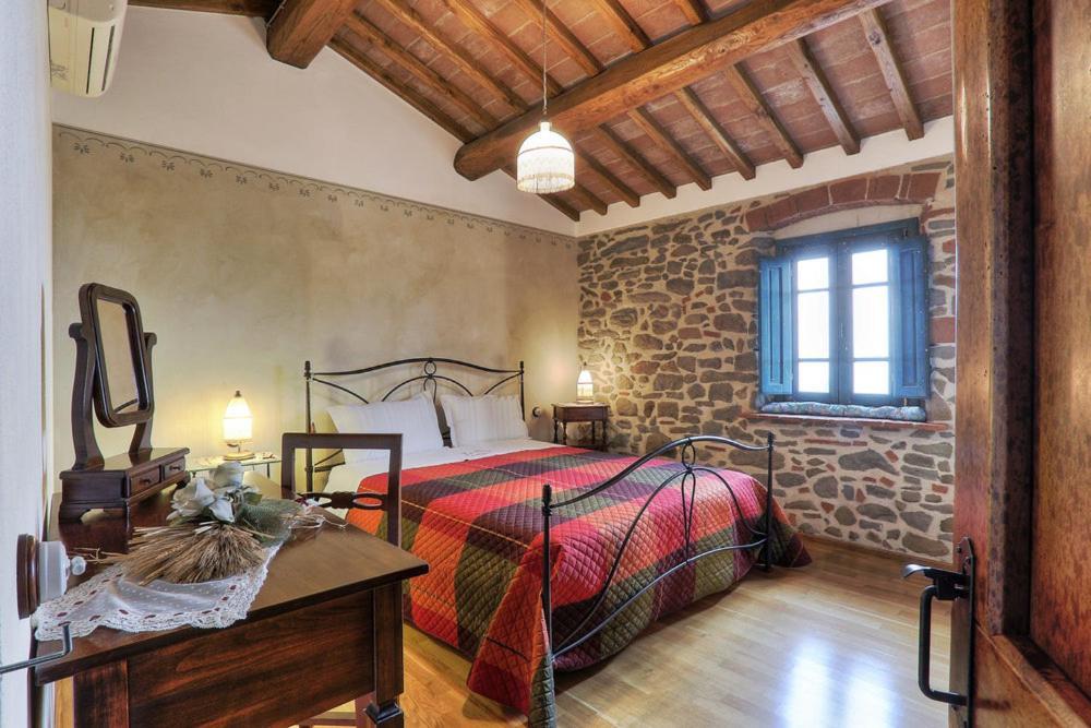 Casa Vacanze La Porta Vinci Extérieur photo